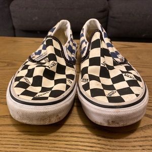 Vans off the wall checkered slip one. Men’s size 7.5 Women’s size 9